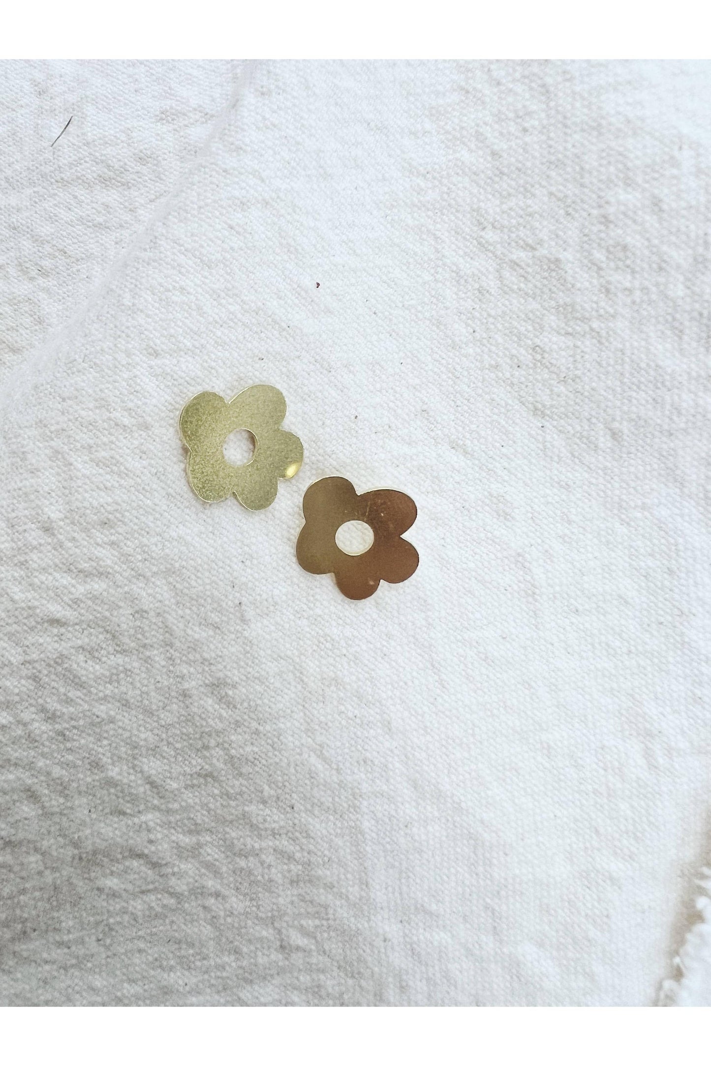 Daisy Stud Earrings