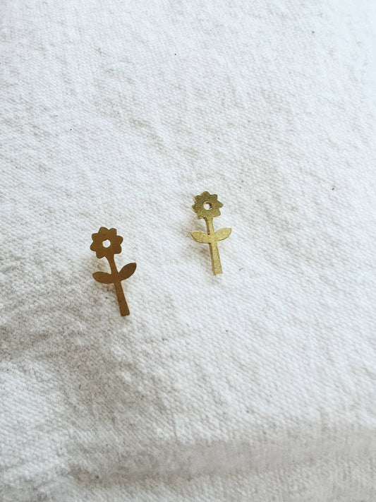 Sunflower Post Earrings